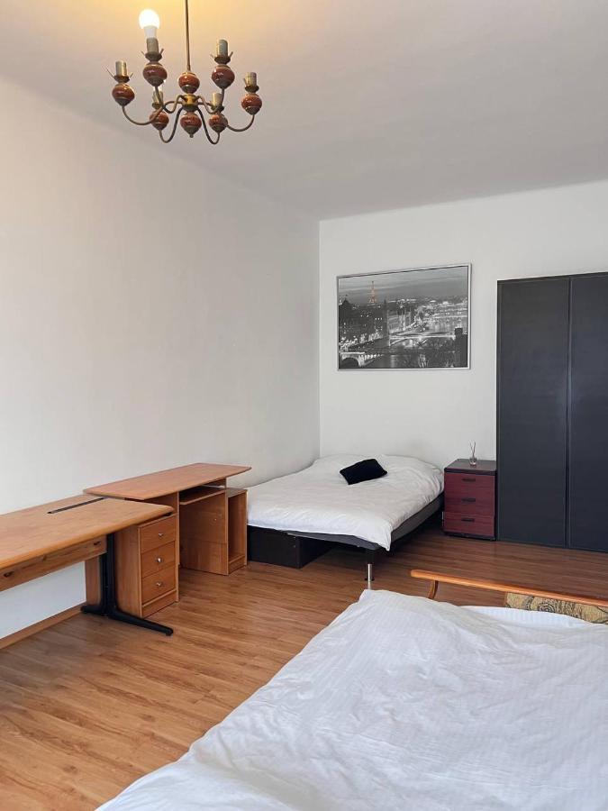 Grzybowska Rooms วอร์ซอ ภายนอก รูปภาพ
